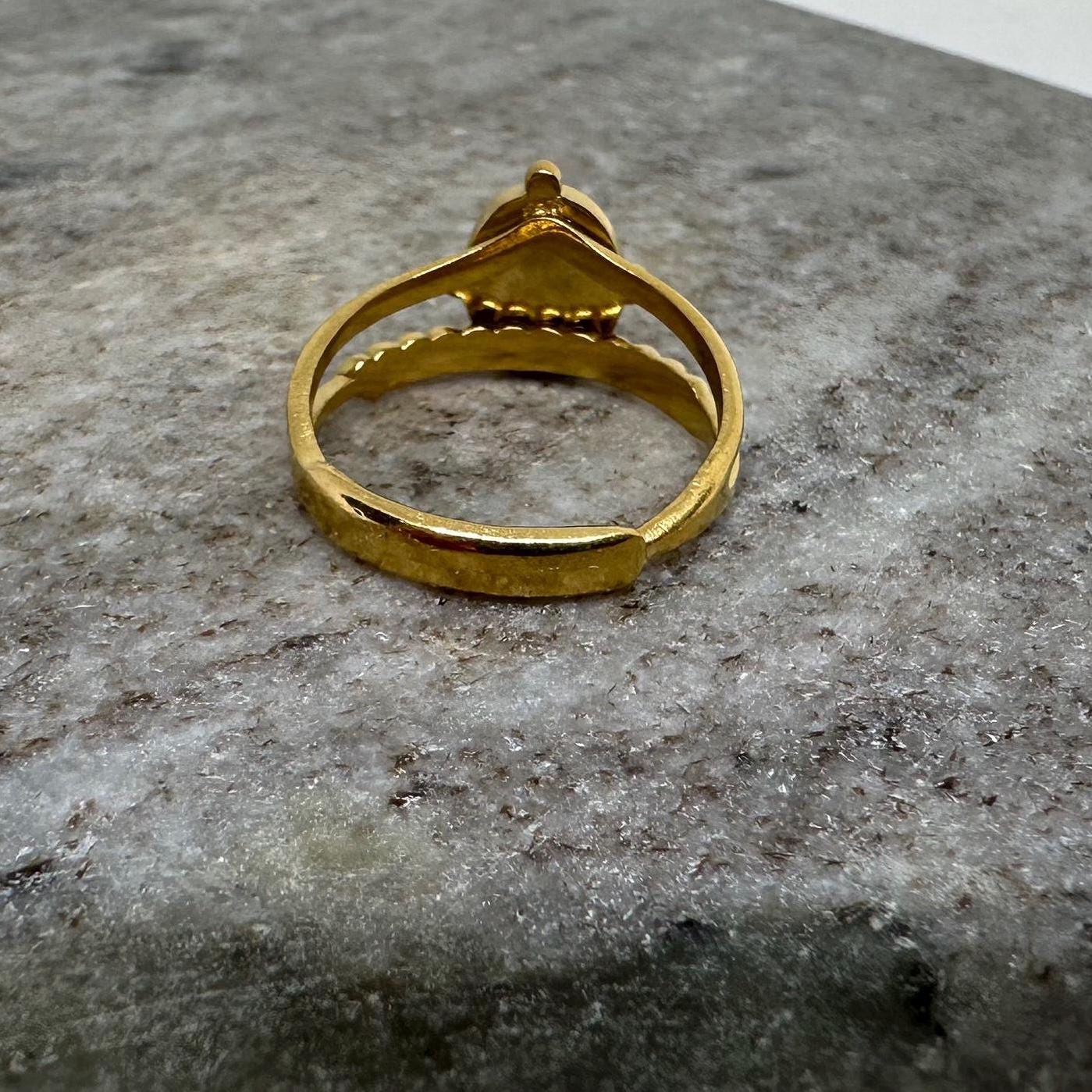 Größenverstellbarer Ring „golden Agnihotra“ 18k vergoldet mit Agnihotraasche - Flow of Passion