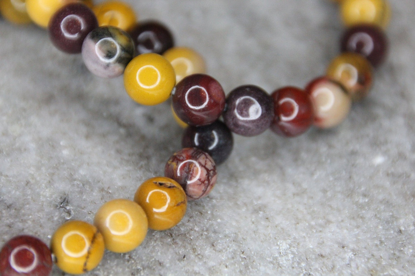 Heilstein Armband aus Mookait - Flow of Passion