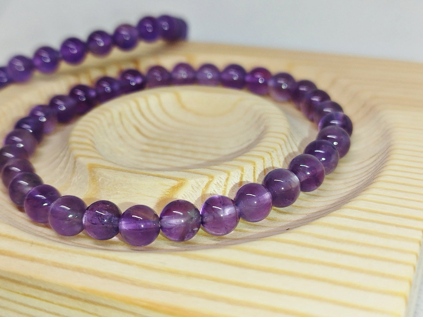 Heilsteinarmband aus Amethyst 6mm - Flow of Passion
