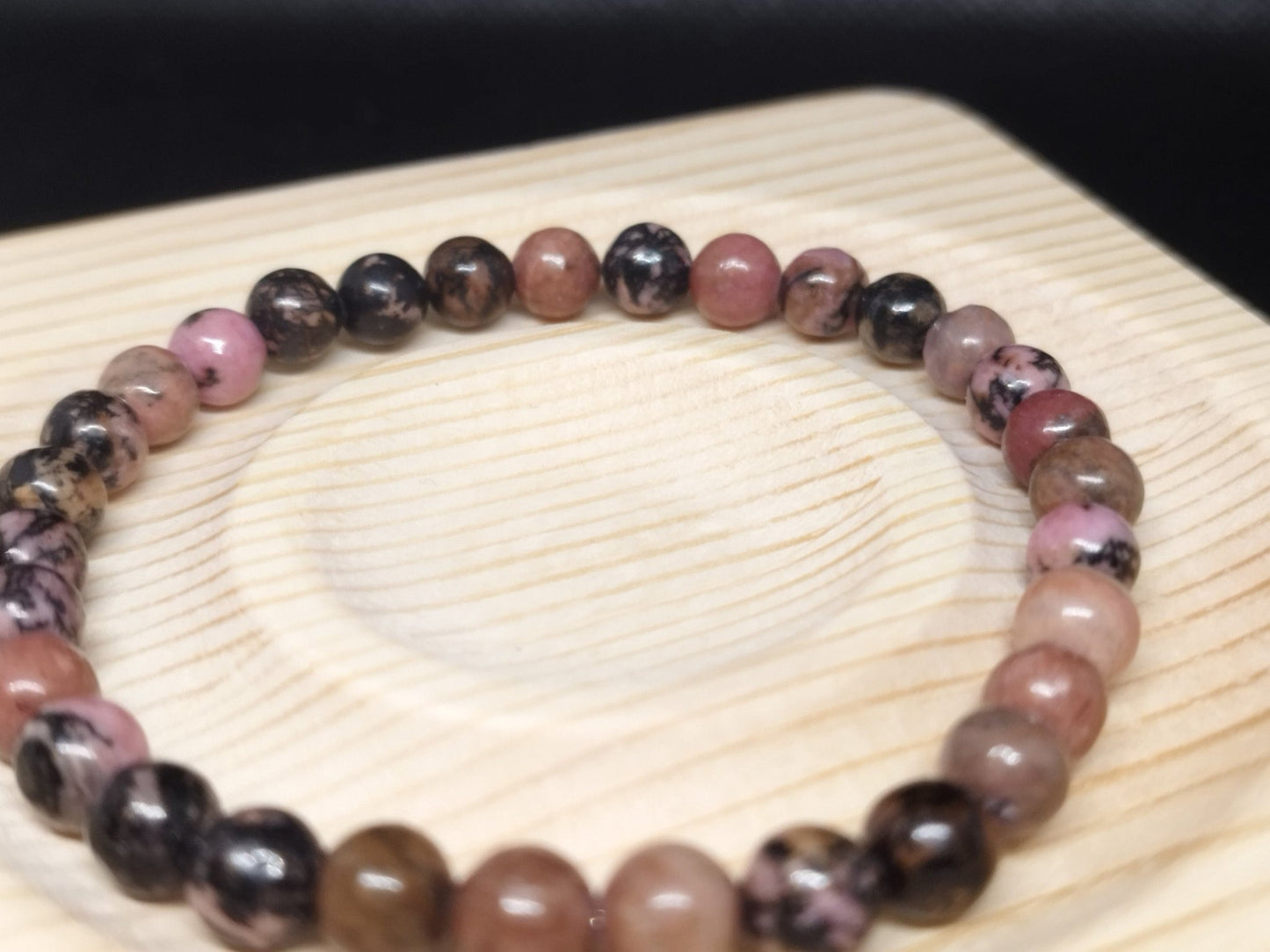 Heilsteinarmband aus Rhodonit - Flow of Passion