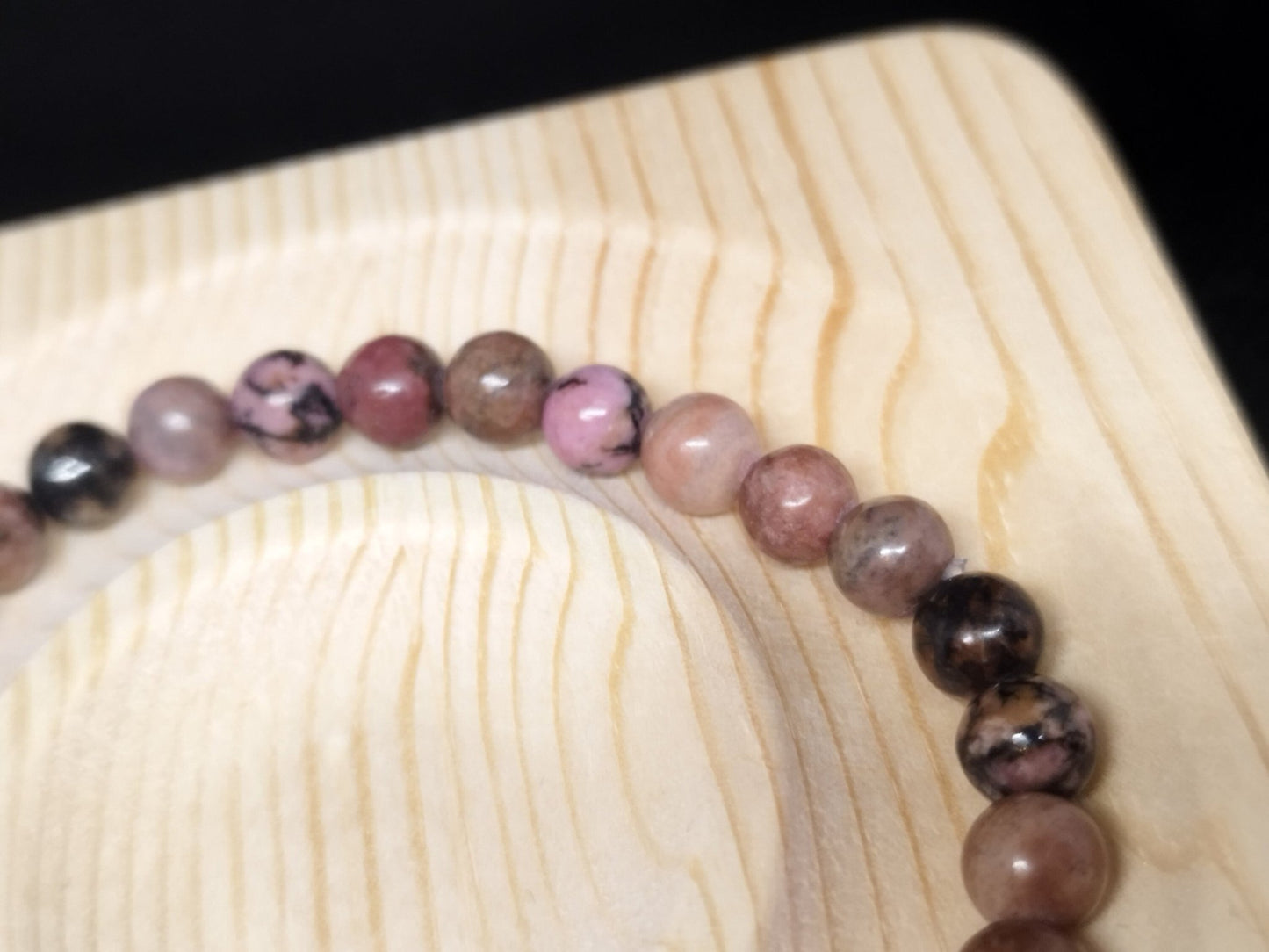 Heilsteinarmband aus Rhodonit - Flow of Passion