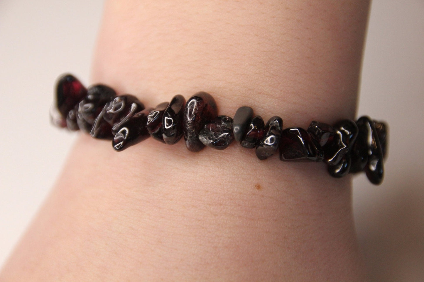 Heilsteinarmband Granat, Splitterarmband - Flow of Passion