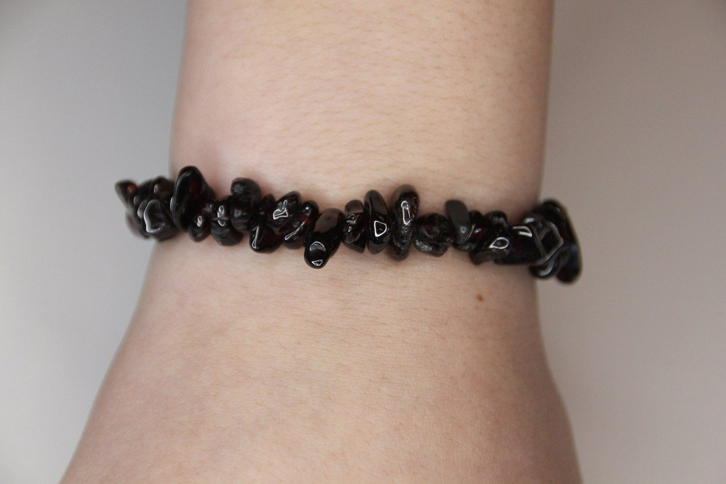 Heilsteinarmband Granat, Splitterarmband - Flow of Passion