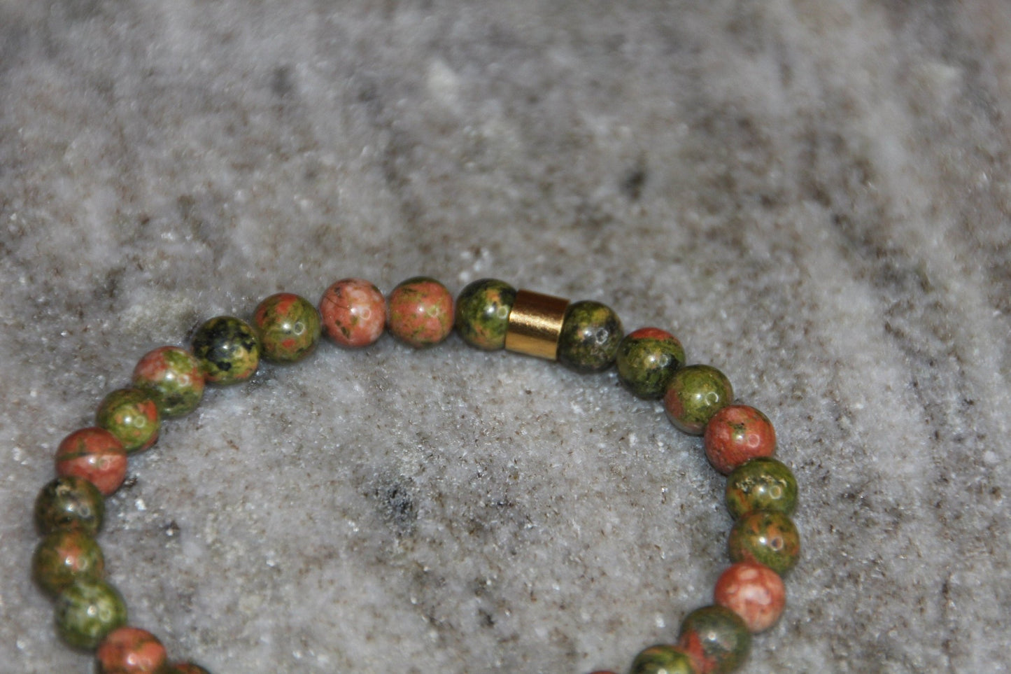 Heilsteinarmband Unakit / Epidotit mit Edelstahlelemnt - Flow of Passion