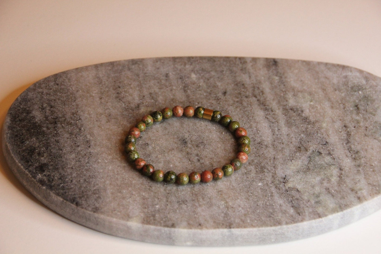 Heilsteinarmband Unakit / Epidotit mit Edelstahlelemnt - Flow of Passion