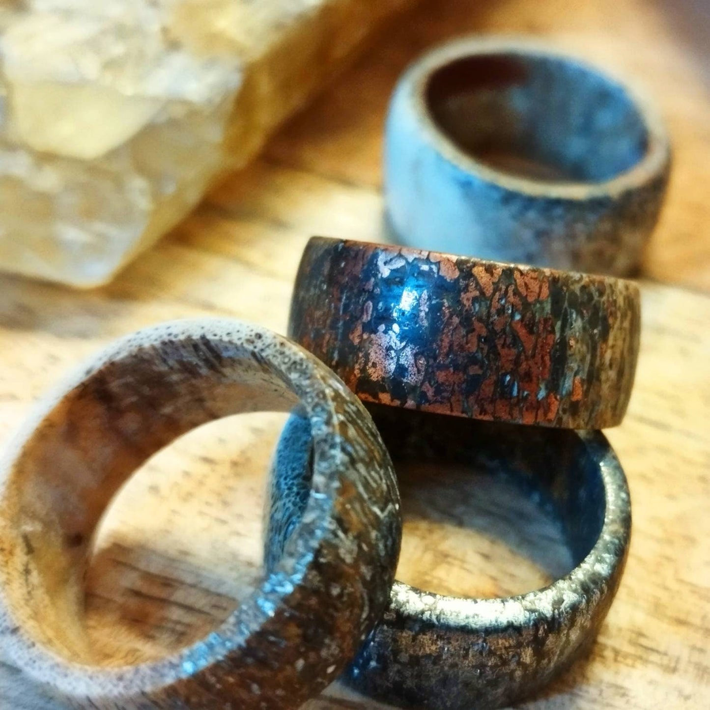 Ring aus Hirschgeweih mit Kupferfüllung - Maßanfertigungen - Flow of Passion
