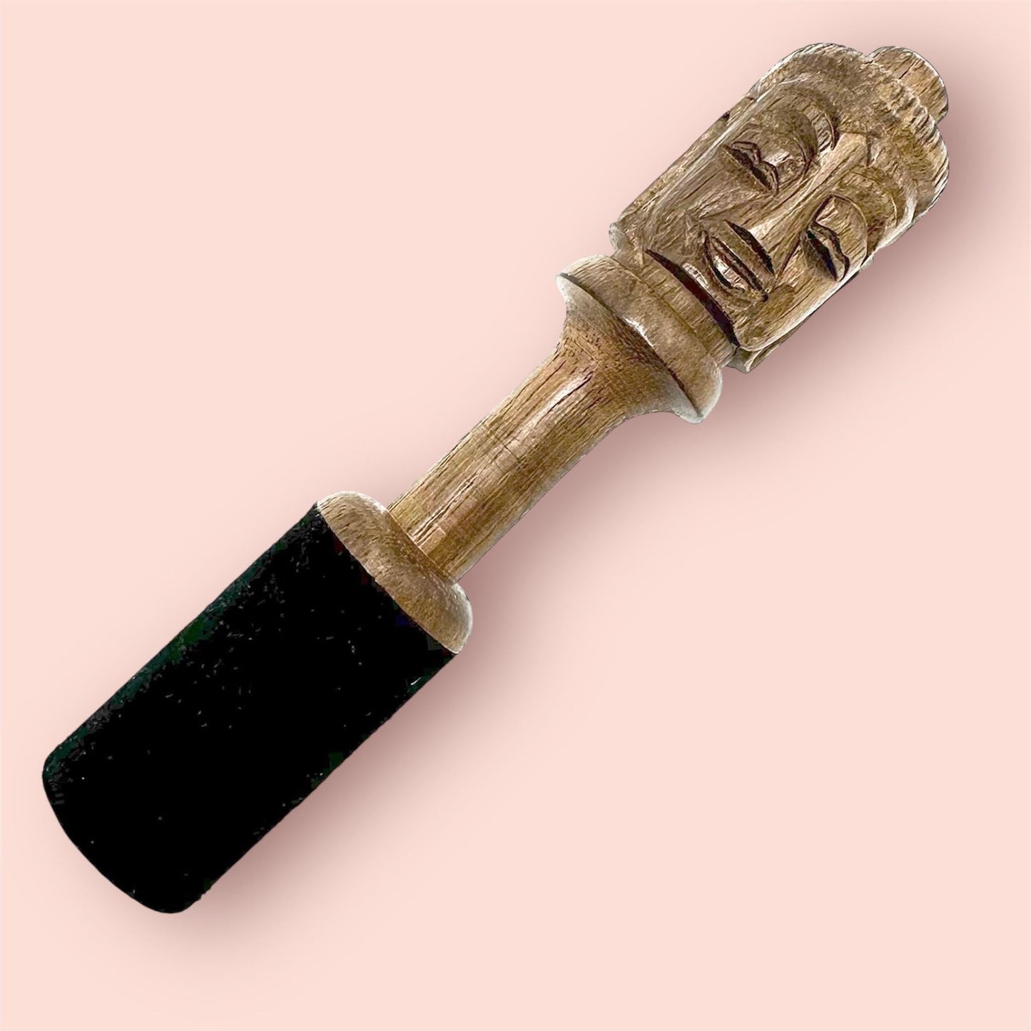 Schläger/Klöppel für Klangschalen, geschnitzte Motive 14cm - Flow of Passion