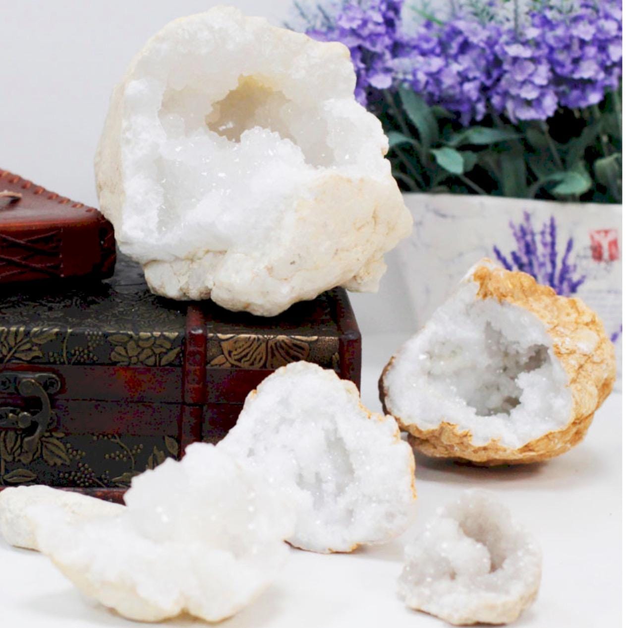 Ungeöffnete Calcit - /Quarz - Geoden 6 - 9cm - Flow of Passion
