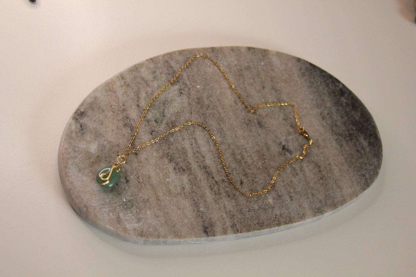 Vergoldete Heilsteinkette mit Aventurintropfen - Flow of Passion