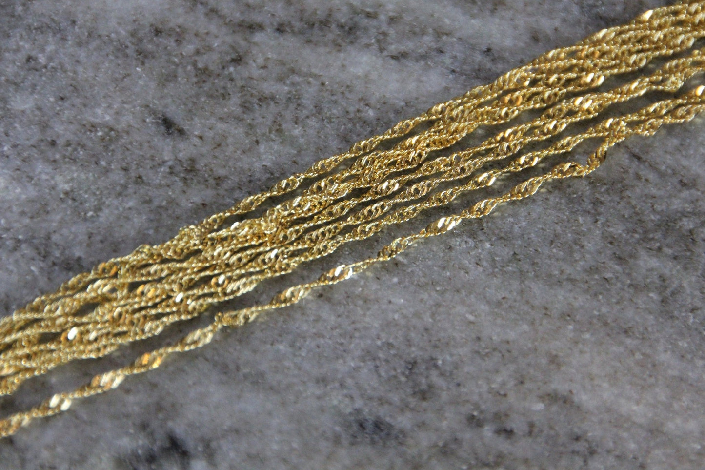 Vergoldete Kette mit Amazonitanhänger (18k) - Flow of Passion