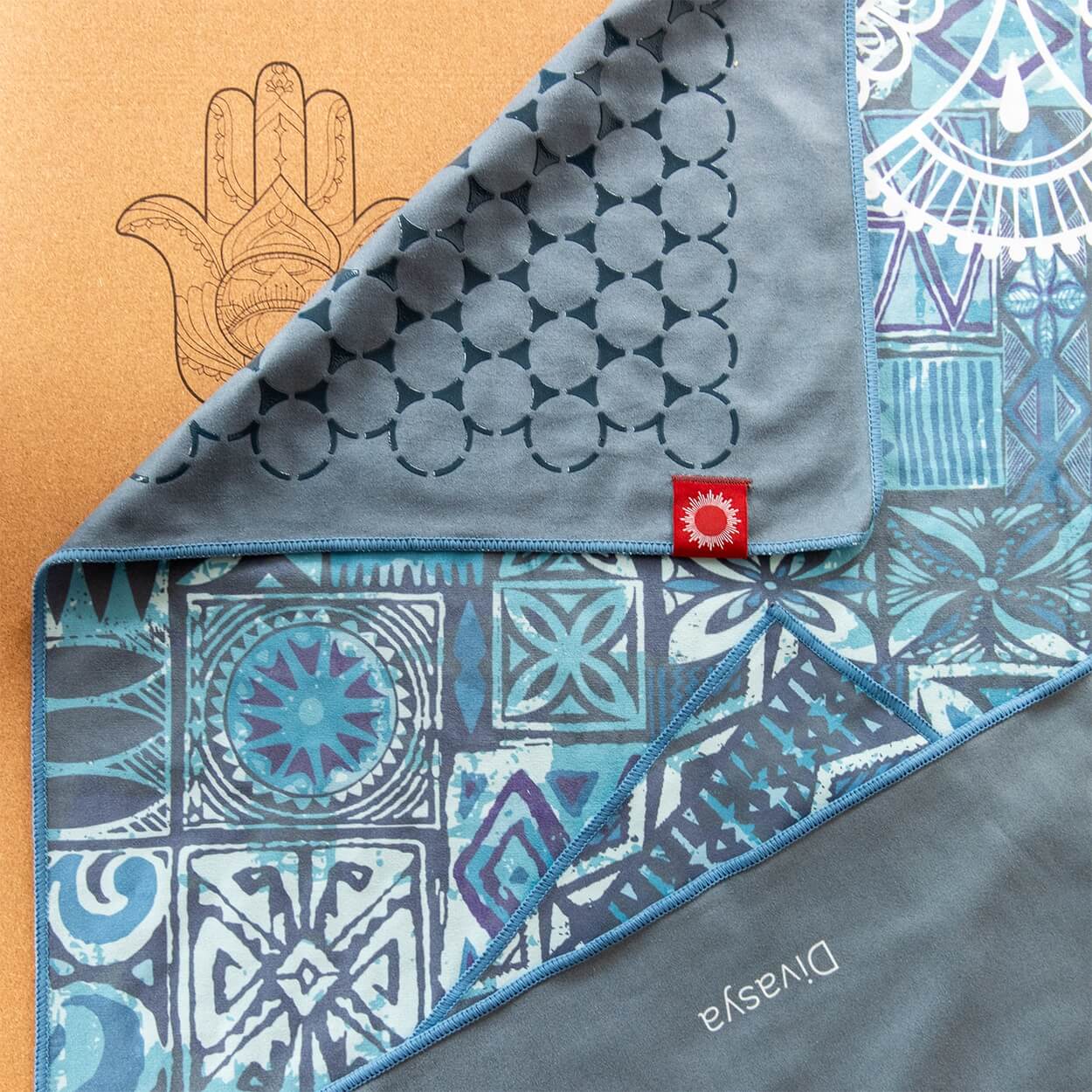 Yoga_Handtuch0012_3e7c117d-0b0a-409e-9e3d-759aae0971dd - Flow of Passion