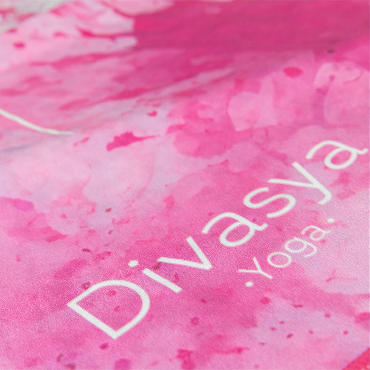 Yoga_Handtuch_rutschfest0007_6382bbc9-0f59-4992-8255-3a8d91397cca - Flow of Passion