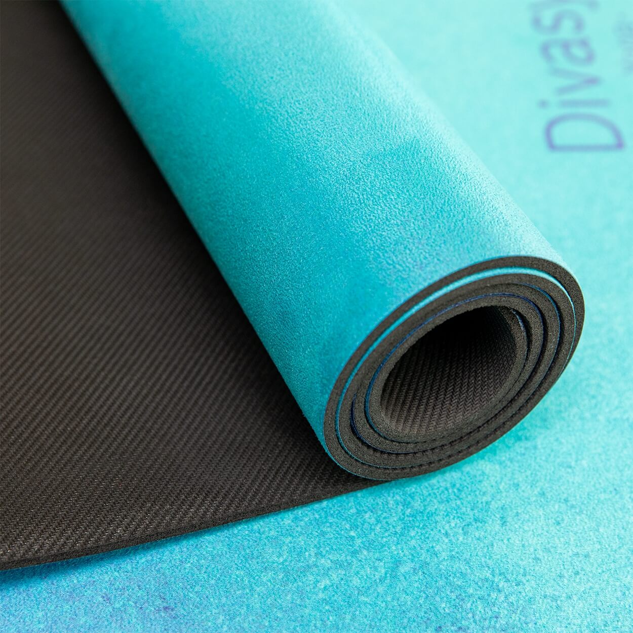 Yoga_Mat_Yogamatte_nachhaltig0017_709c8d1c-35a7-455e-9f35-b4a788d38b89 - Flow of Passion