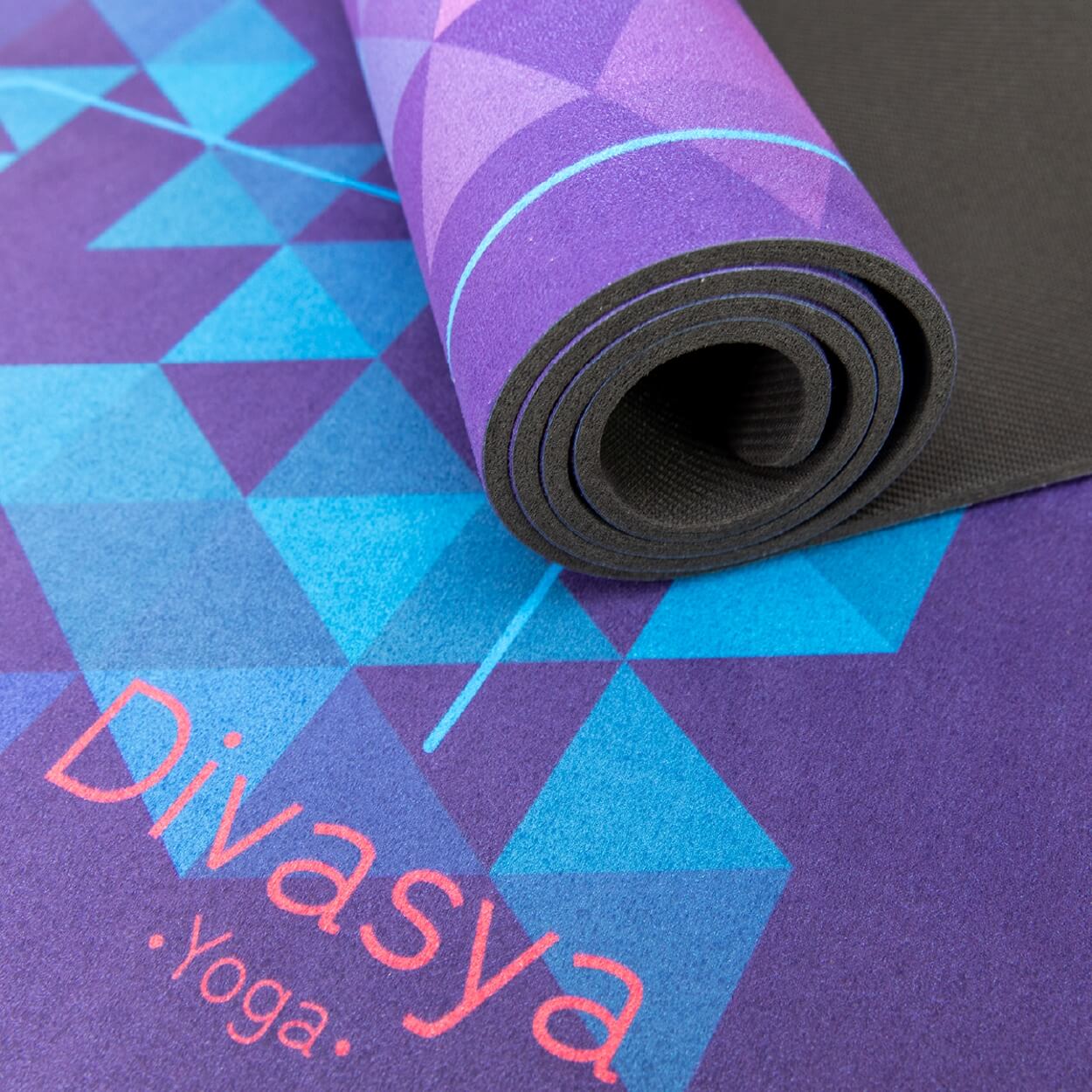 YogamatteNaturkautschukrecycelteMikrofasernachhaltigChakra0014_d7355032-b0cc-4528-bbe7-90f6a6d0de40 - Flow of Passion
