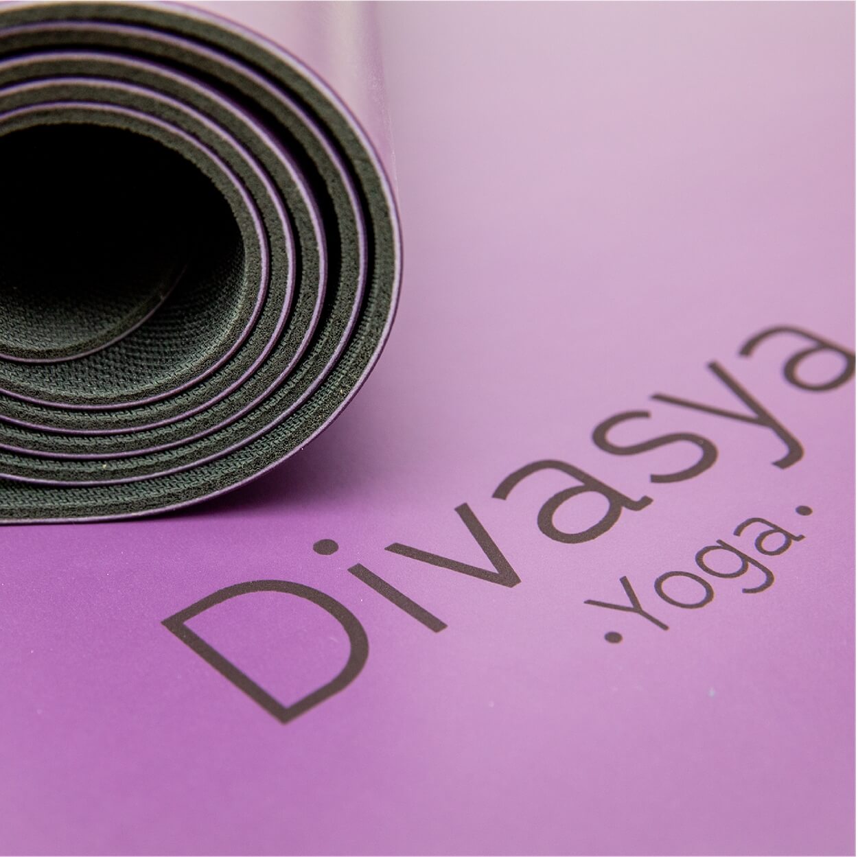 YogamatterutschfestNaturkautschukLilaPure0012_b5aceec0-275a-43a0-944c-31622bb3a198 - Flow of Passion