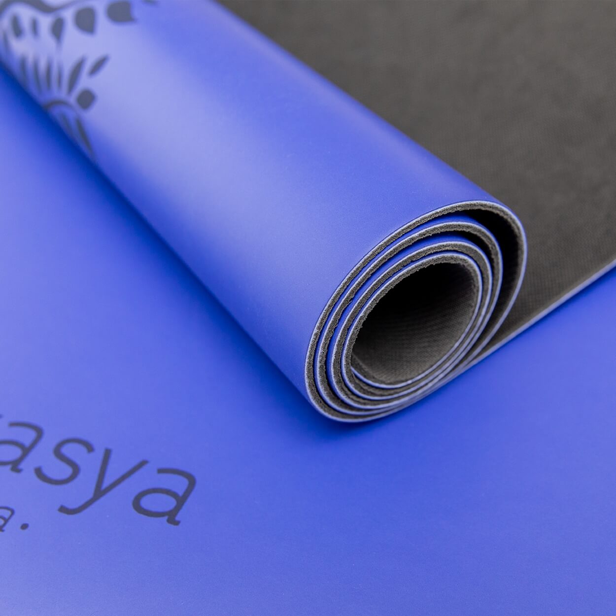 YogamatterutschfestblauLebensbaum0019_dc7ad435-3d7b-43b2-b2b7-5d860436a519 - Flow of Passion