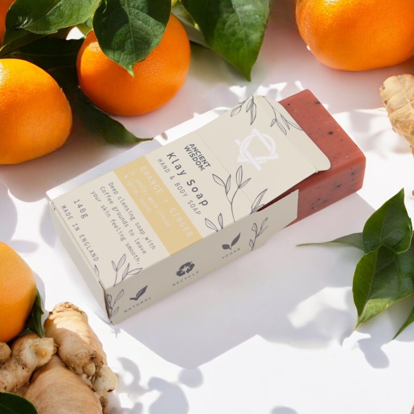 Natürliche Tonerde-Seife mit Orange und Ingwer Duft.