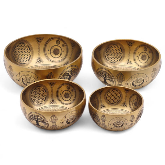 Set aus 4 gravierten Buddha Klangschalen aus Messing.