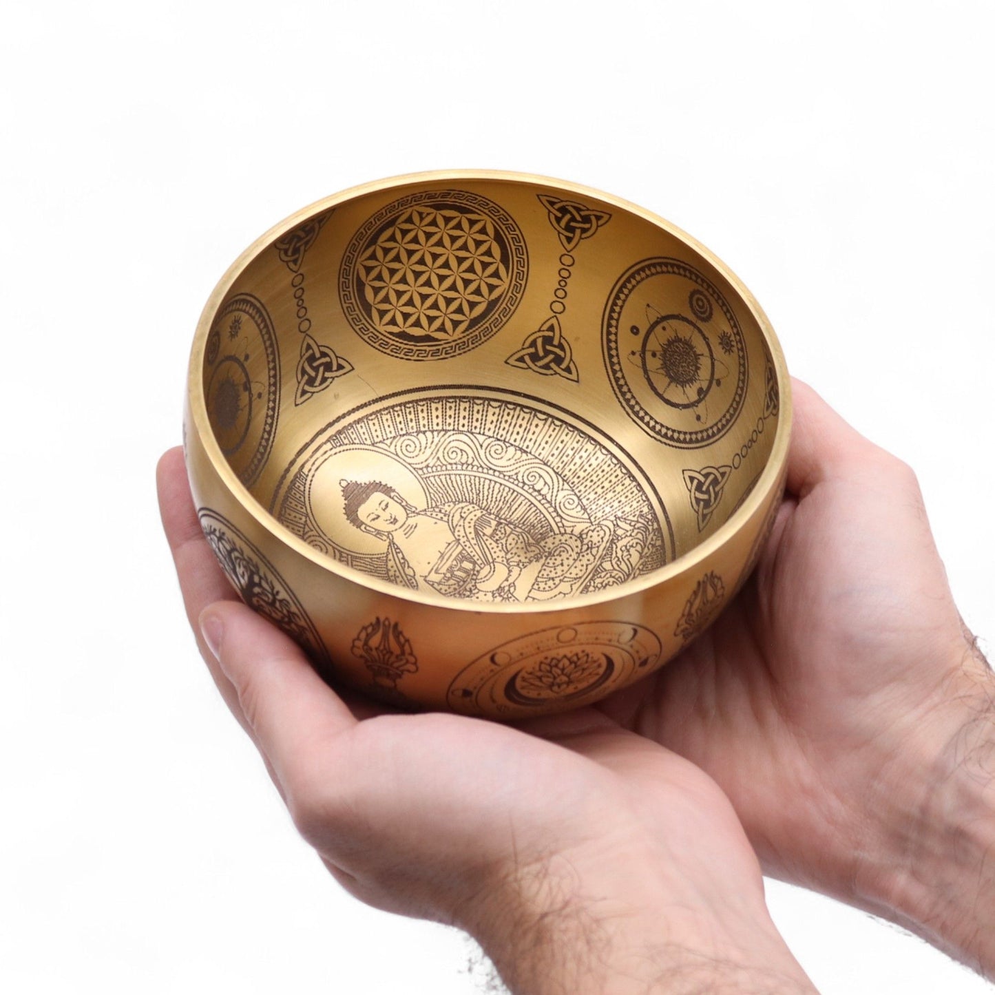 Set aus 4 handgefertigten Buddha Klangschalen aus Messing mit Gravuren.