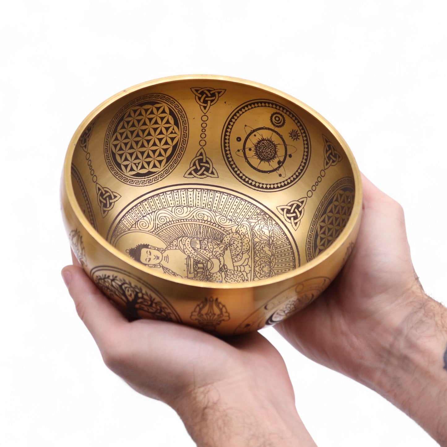 Set aus 4 handgefertigten Buddha Klangschalen aus Messing mit Gravuren.