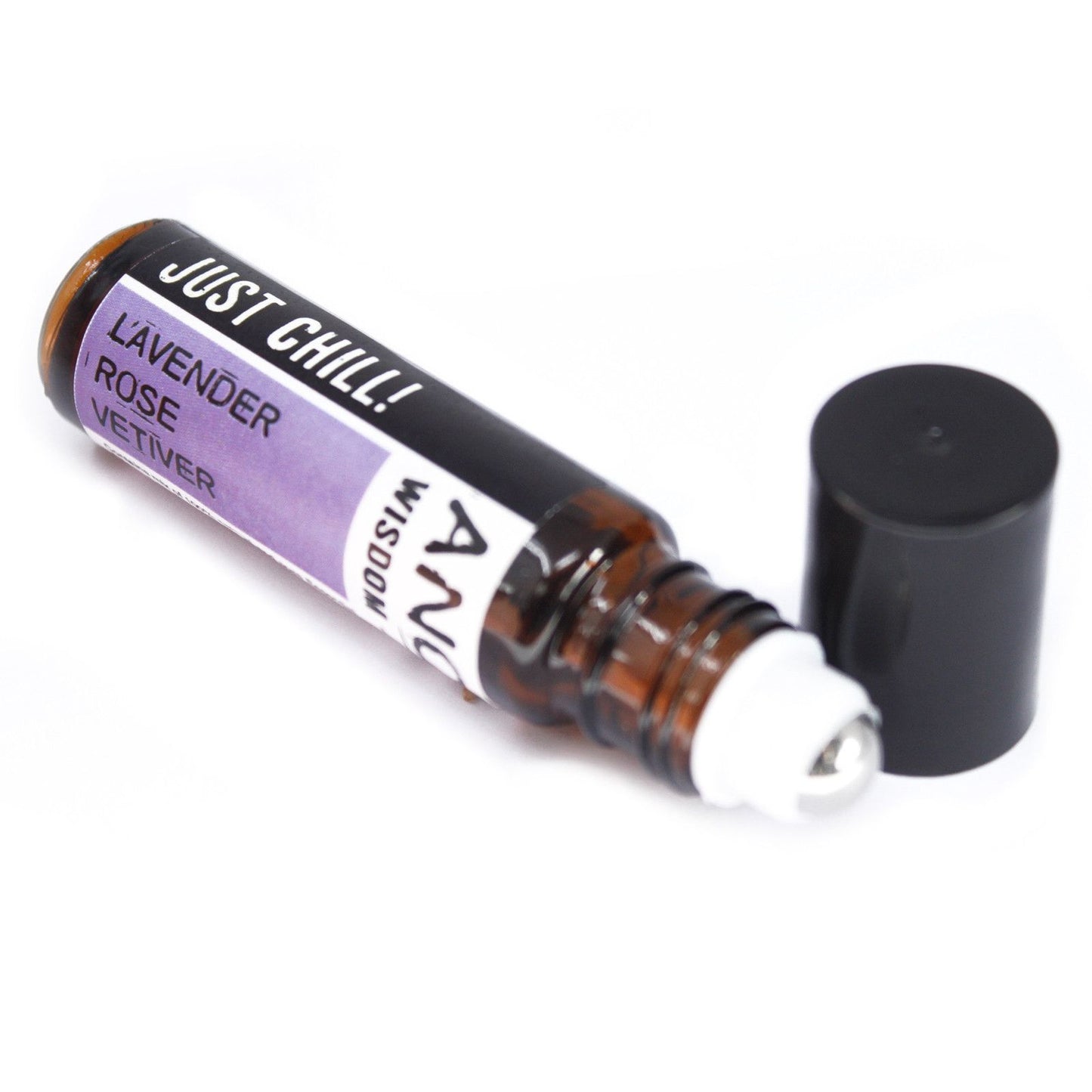 Ein 10ml Roll-On mit Lavendel, Rose und Vetiver auf weißem Hintergrund.