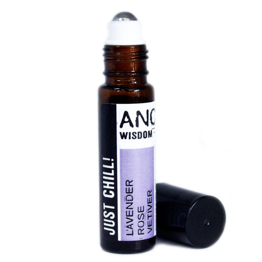 10ml Roll-On mit Lavendel, Rose und Vetiver auf weißem Hintergrund.