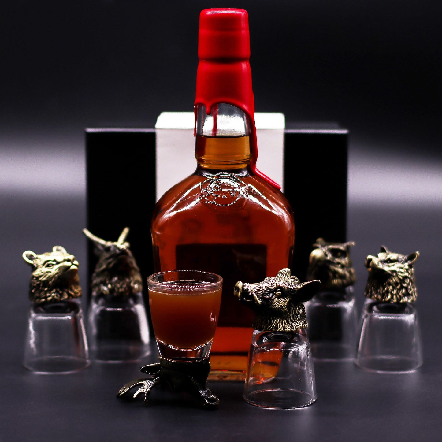 Geschenkset aus 6 Shot-Gläsern mit Wildtier-Motiven im Antiklook.
