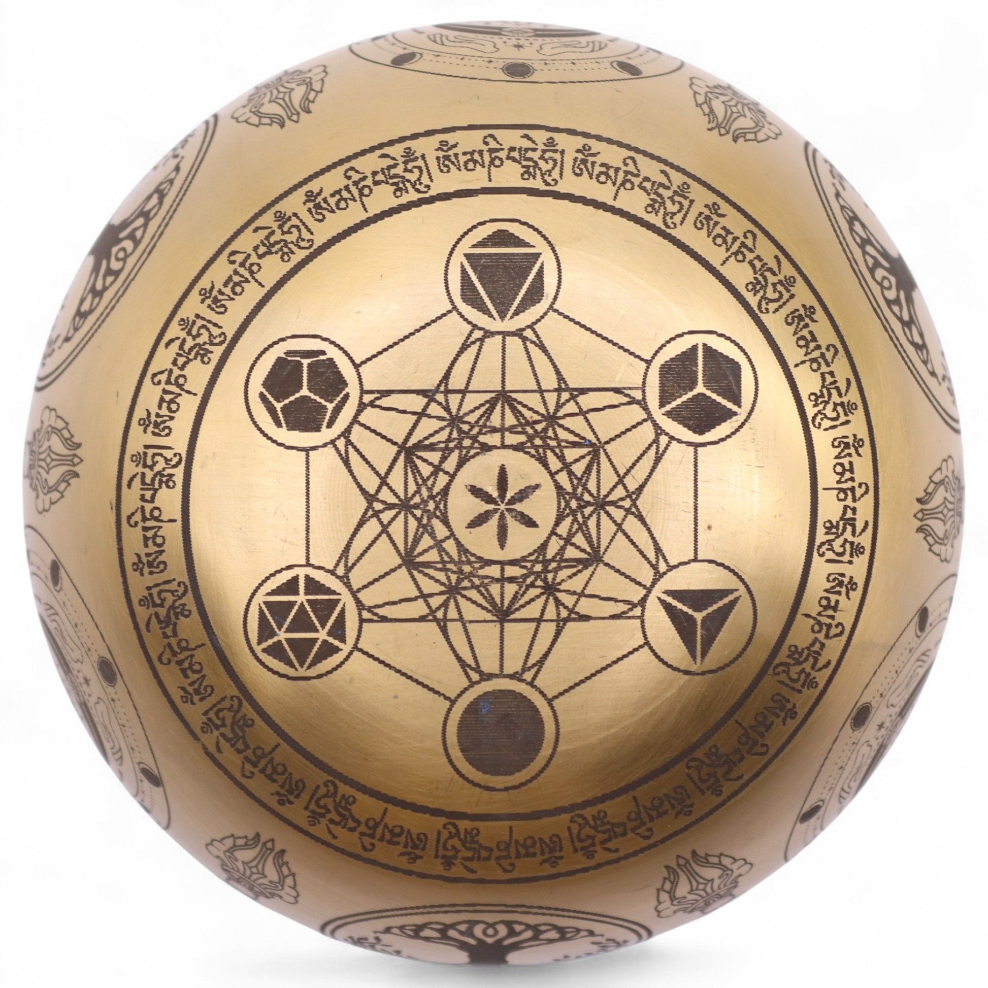 Set aus 4 Buddha Klangschalen aus Messing mit Gravuren.