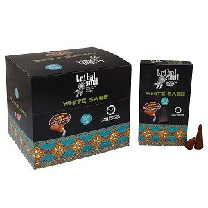 Tribal Soul Räucherkegel Weißer Salbei in schwarzer Verpackung mit zwei Kegeln.