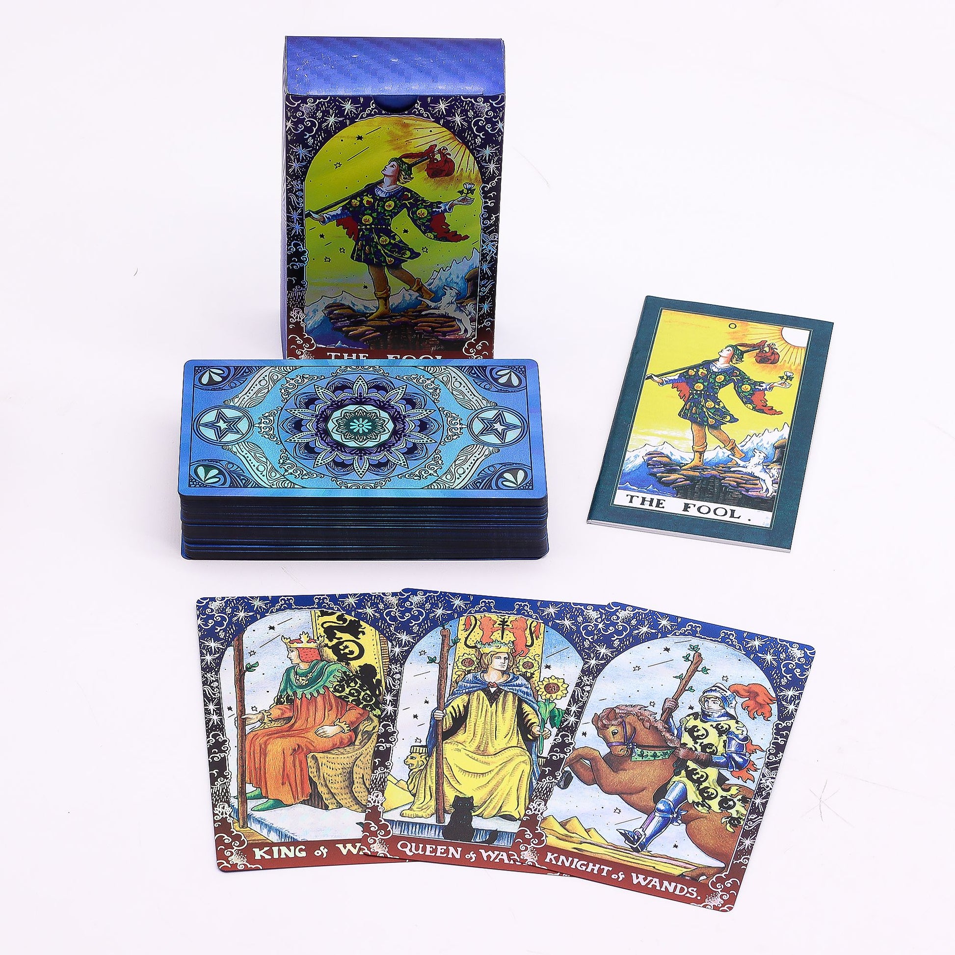 Blau folierte Tarot-Karten mit Mandala-Design und Begleitbuch.