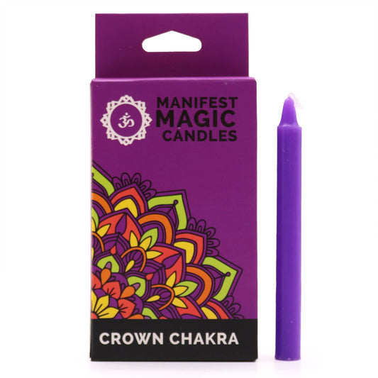 Lila Manifestationskerze "Crown Chakra" in einer lila Box mit Mandala-Design.