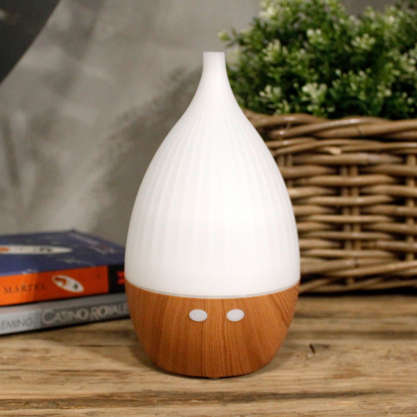 Milan Atomiser with wood-effect base and white ribbed top.
