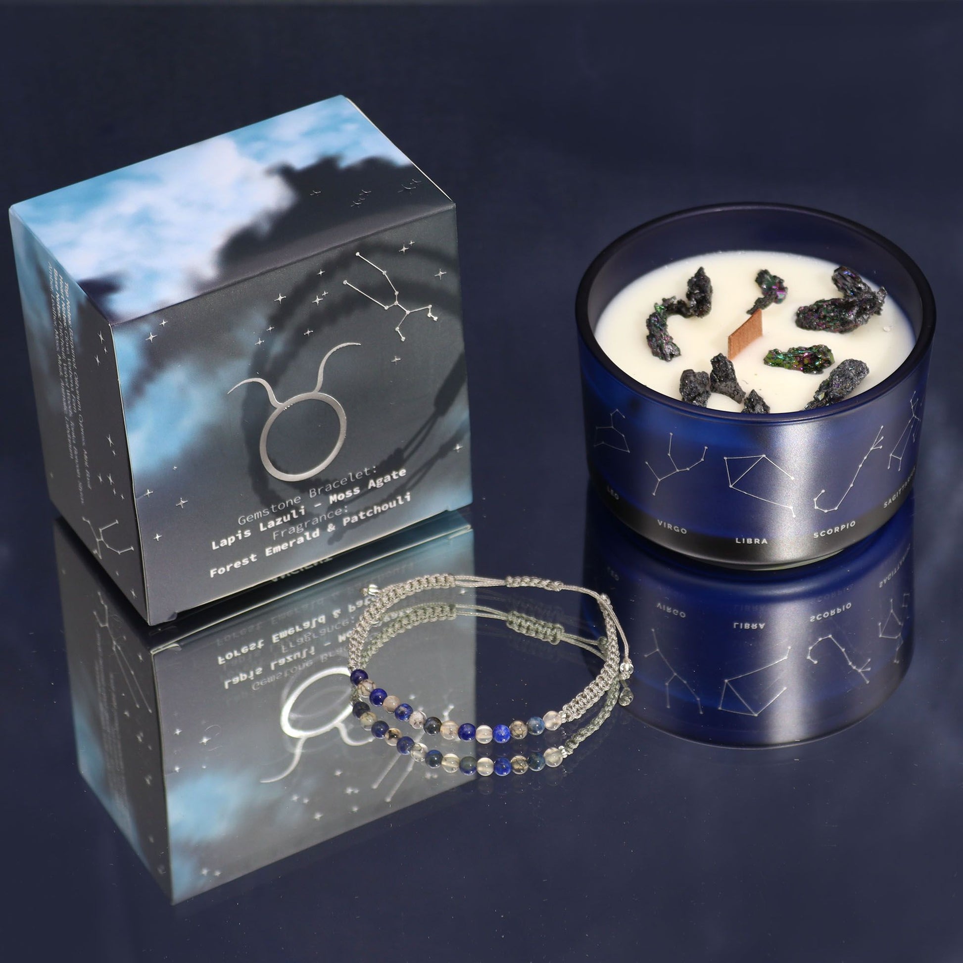 Sternzeichen-Kristallkerze Stier mit Edelsteinarmband aus Lapislazuli und Moosachat.