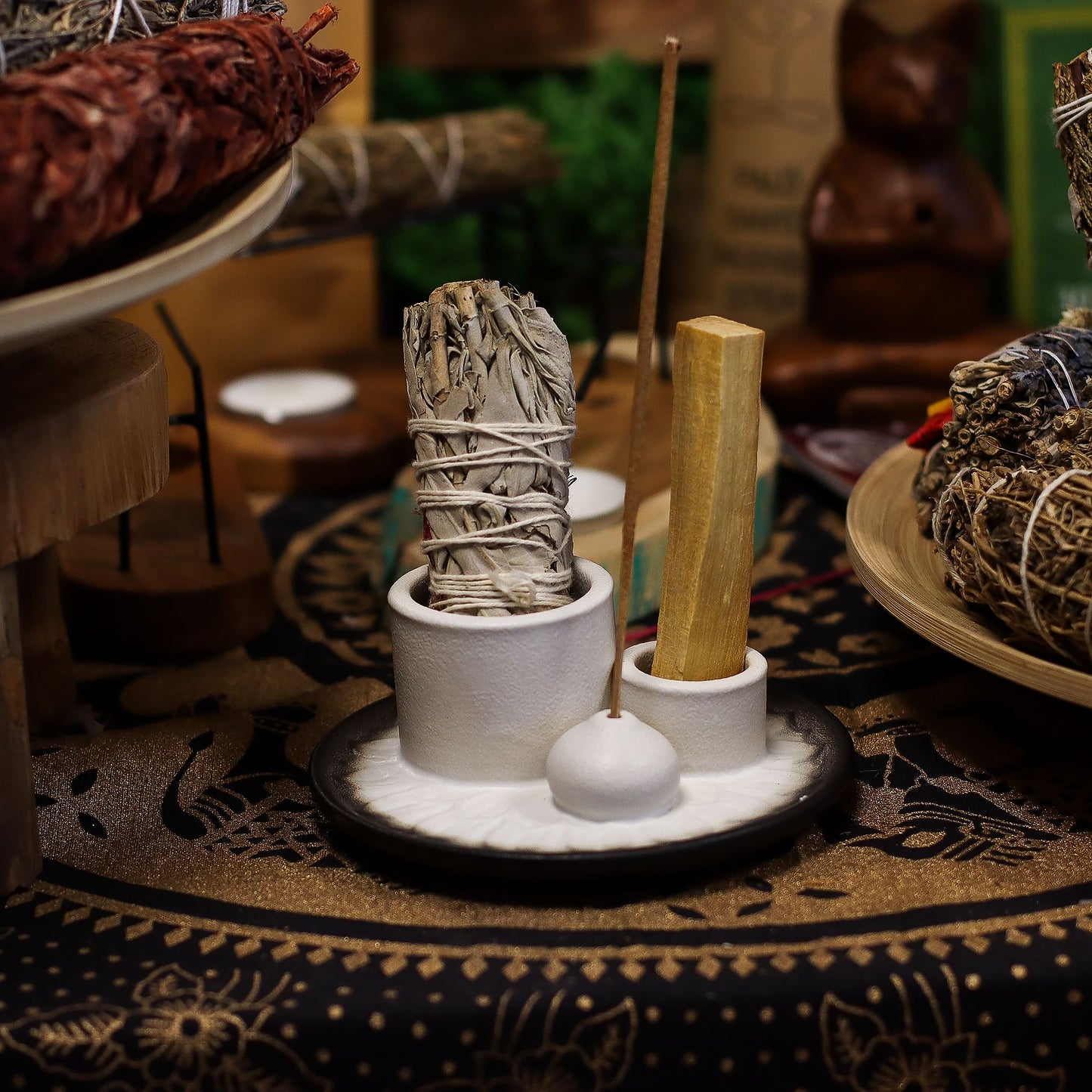 Keramik-Räucherhalter für Räucherbündel, Palo Santo und Räucherstäbchen.