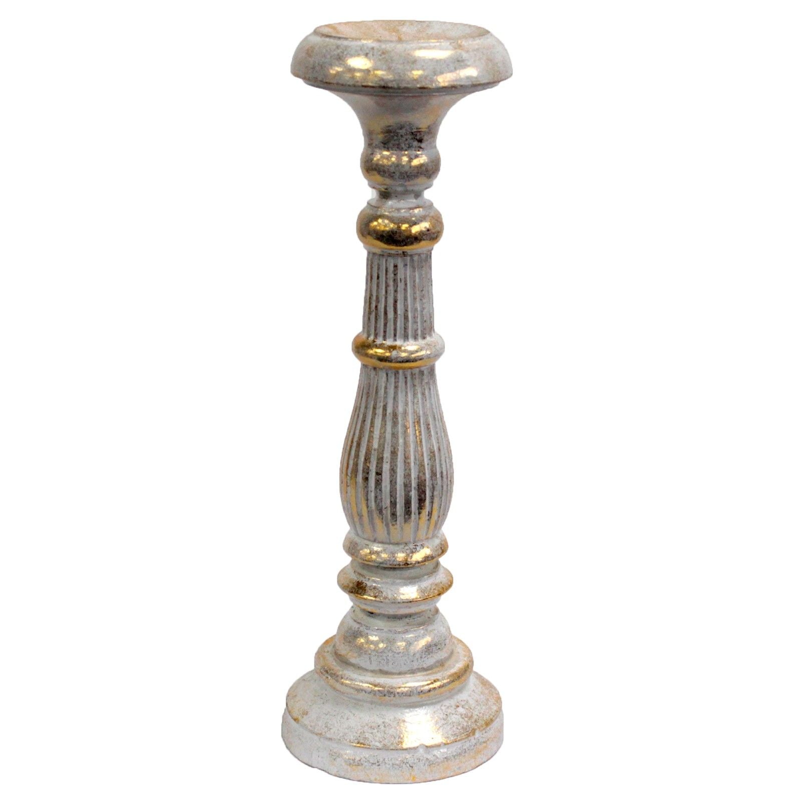 Großer weiß-goldener Kerzenständer mit Vintage-Finish.