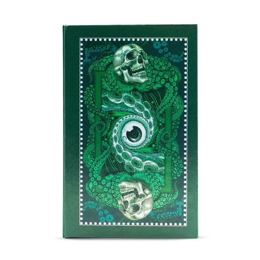 Ein Tarotkarten-Set mit einem tiefgrünen Design, das Schädel und Tentakel zeigt.