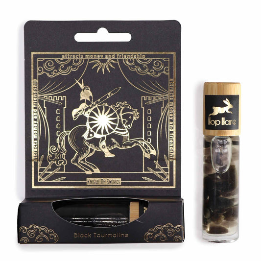 Roll-On Flasche mit schwarzem Turmalin und Tarot-Design.
