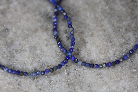 Heilsteinarmband aus Lapislazuli und Edelstahl - Flow of Passion