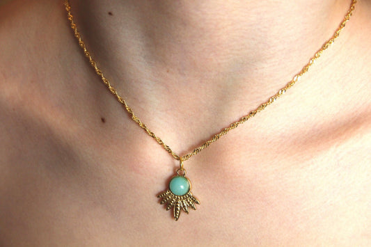 Vergoldete Kette mit Amazonitanhänger (18k) - Flow of Passion