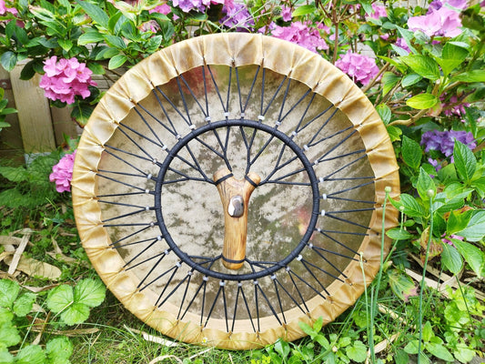 XL Stimmbare Schamanische Trommel mit Stimmperlen aus Achat, Rinderhaut und Esche 50cm - Flow of Passion